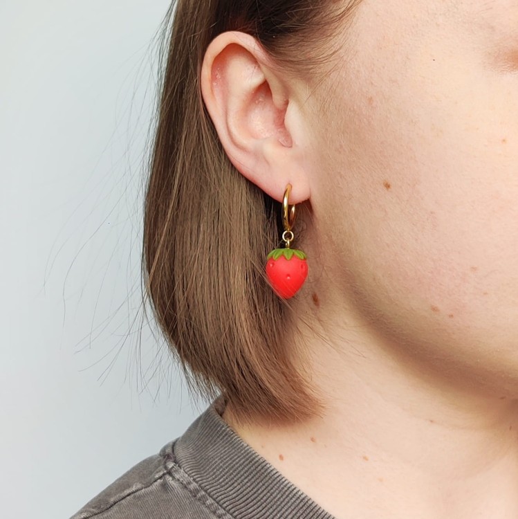 kolczyki-truskawki-lato.jpg