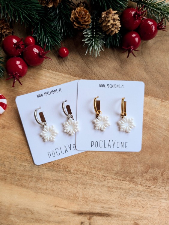 swiateczne-kolczyki-sniezynki-perlowe.jpg