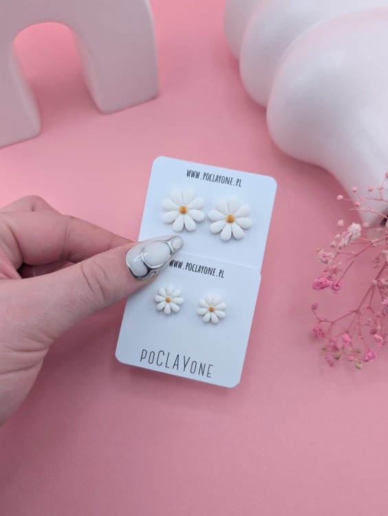 wiosenne-kolczyki-kwiatki-biale-stokrotki.jpg