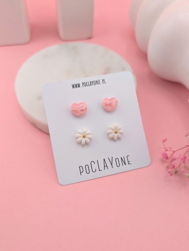 kolczyki-biale-kwiatuszki-i-rozowe-serduszka.jpg