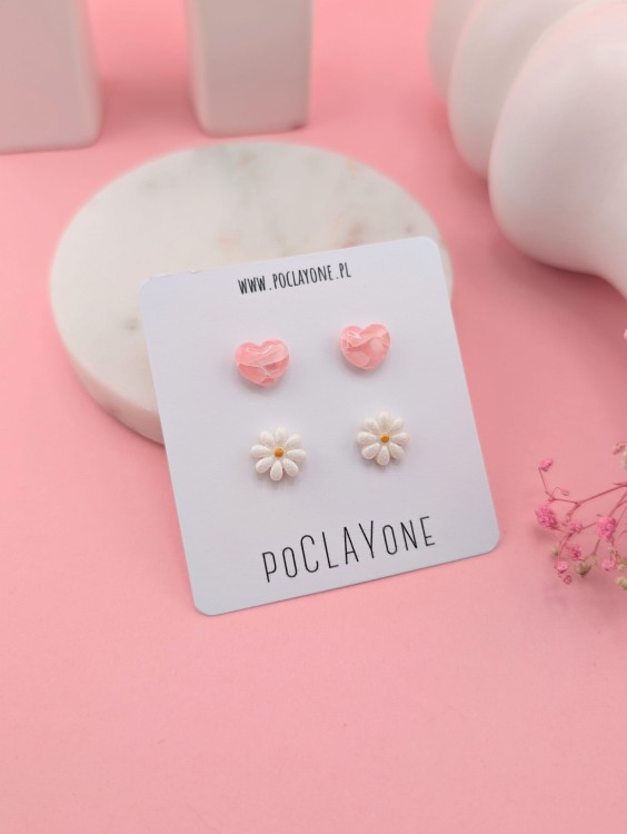 kolczyki-biale-kwiatuszki-i-rozowe-serduszka.jpg