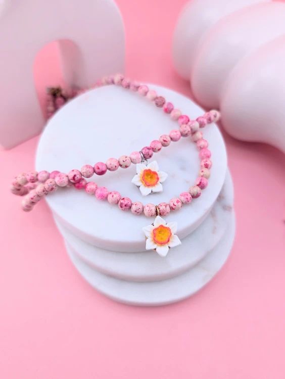 rozowy-naszyjnik-z-zonkilem.jpg