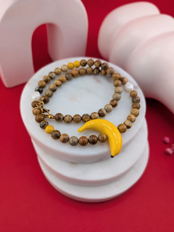 bananowy-naszyjnik-na-lato.jpg
