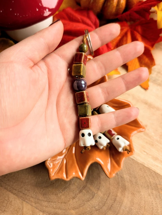 uroczy-jesienny-breloczek-halloween-poclayone.jpg